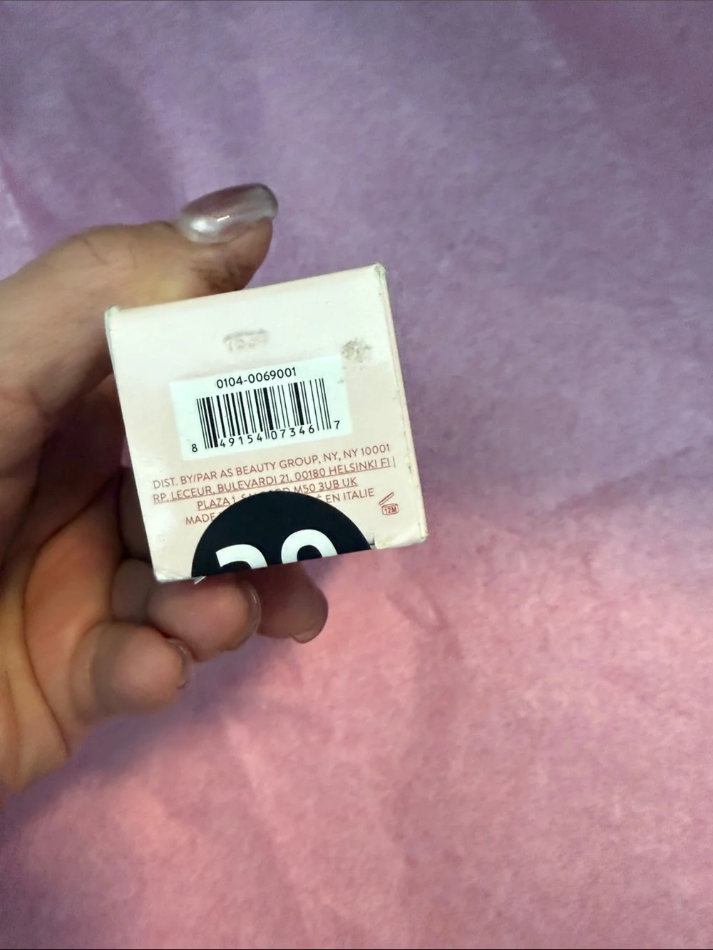Laura Geller Hydrating Liquid Foundation - Porcelain - Picture 6 of 6